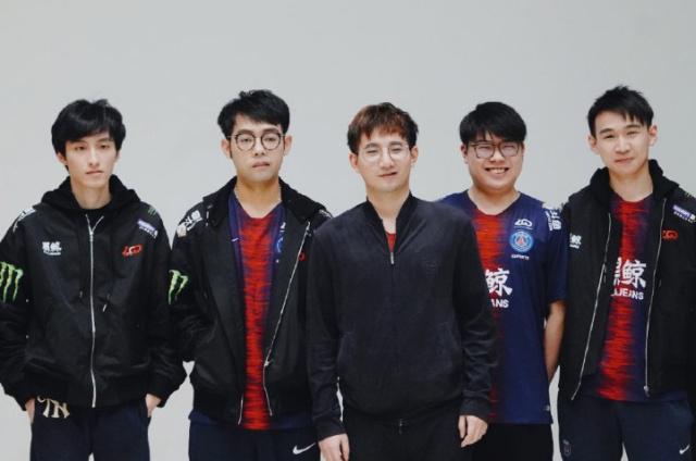 大幅下降 大幅下降