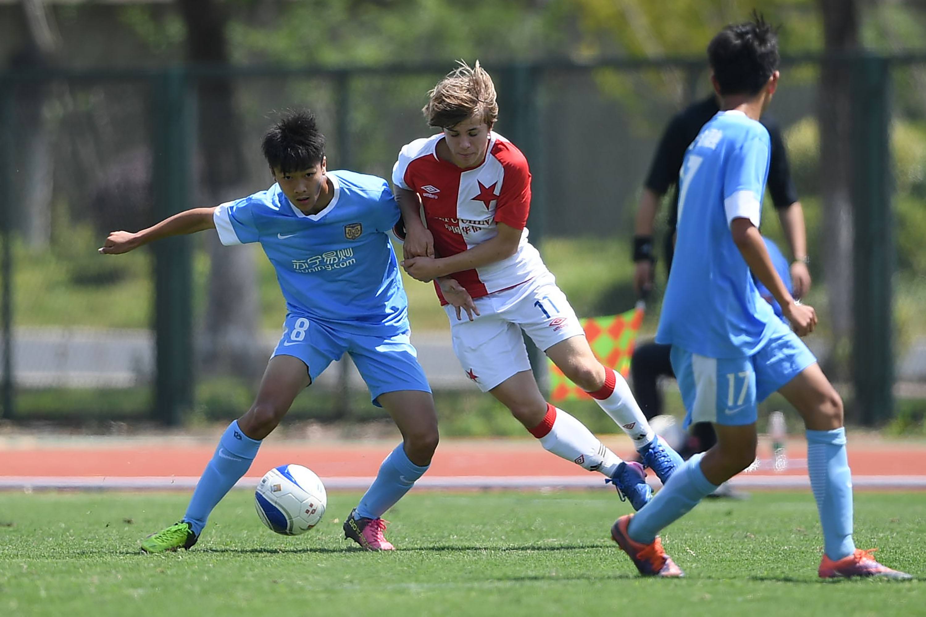 并努力克服 并努力克服