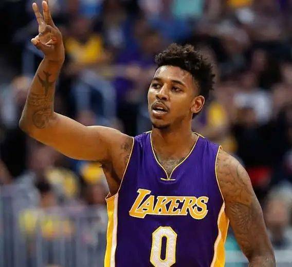 当一个新生 当一个新生