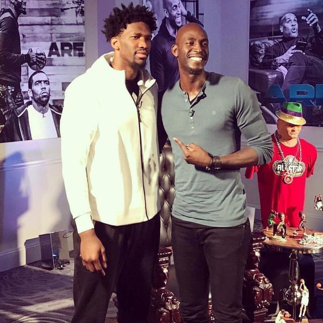 麦克的出现 麦克的出现